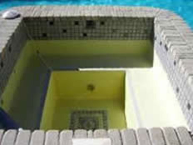 Pool Refurbishment before