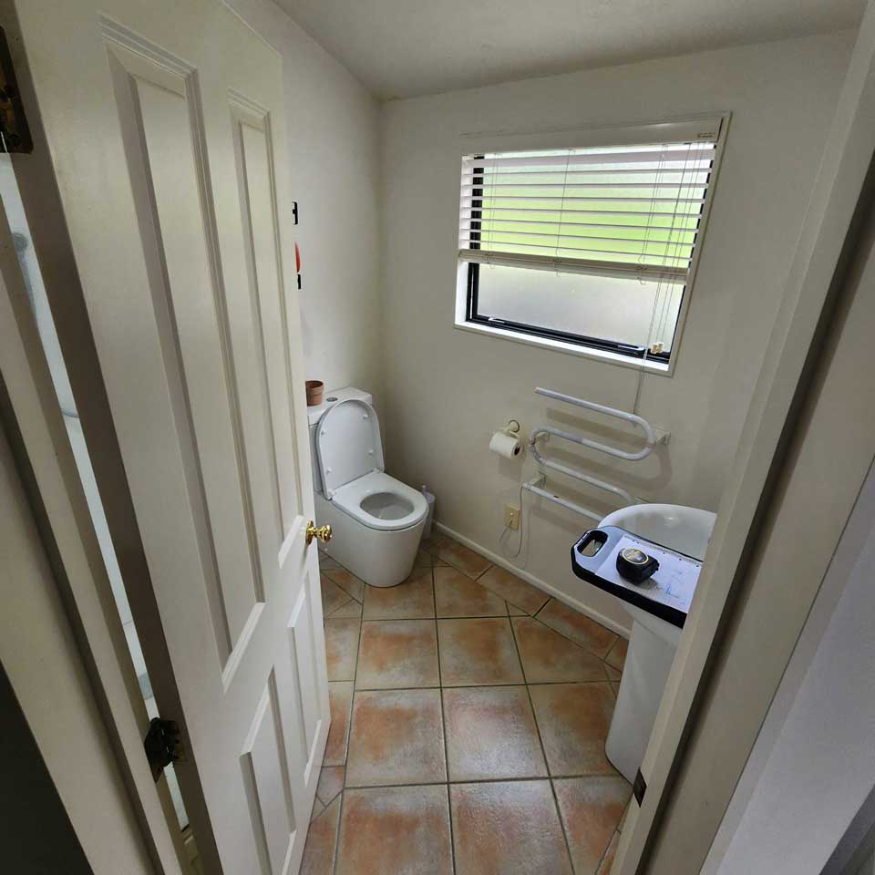 Bathroom Renovation - Arkles Bay(Before)