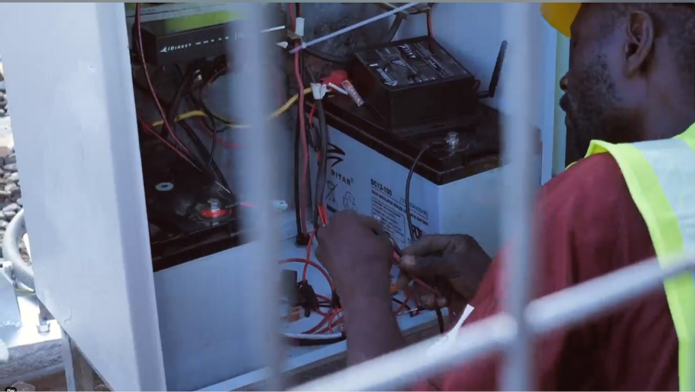 Bridging the Digital Divide with Smart Off-Grid in the DRC