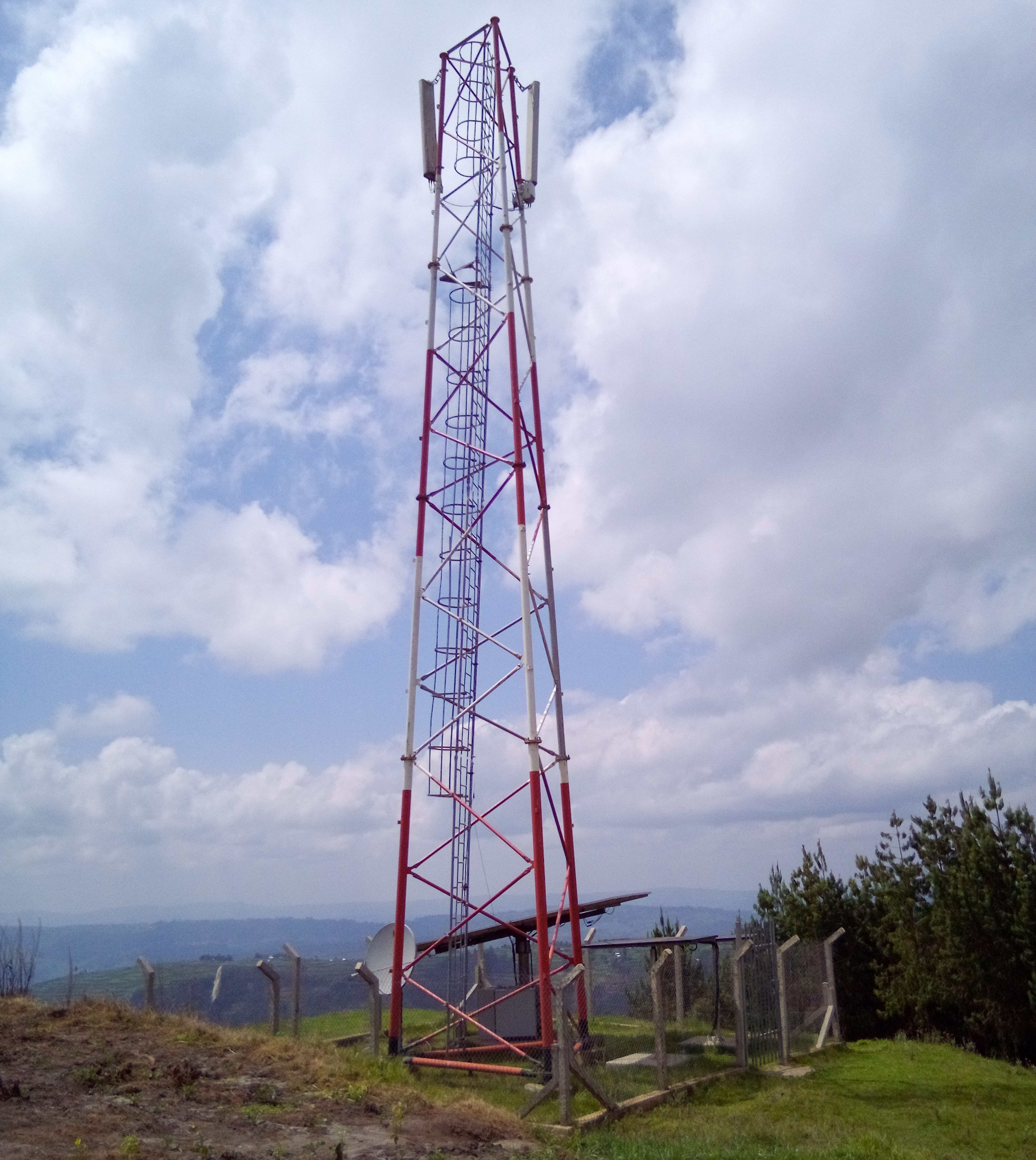Smart Off-Grid Connects Uganda