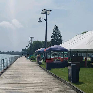 Smart Off-Grid Lighting for Waterfront Boardwalk